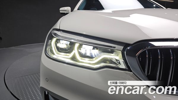 BMW 5 Series 2020, фото 7