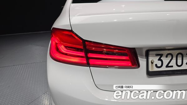 BMW 5 Series 2020, фото 8