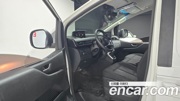 Hyundai Staria 2022, фото 10