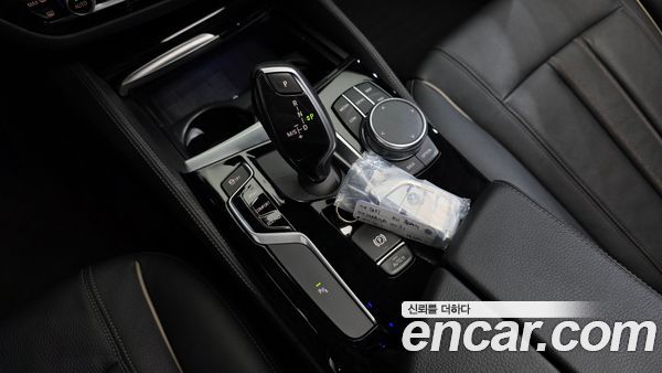 BMW 5 Series 2020, фото 12