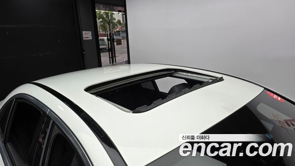 Mercedes-Benz E-Class 2022, фото 17