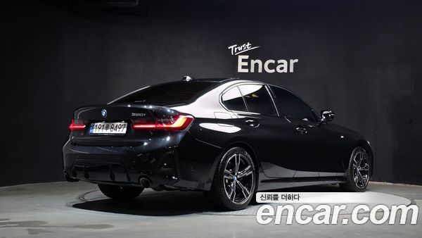 BMW 3 Series 2024, фото 2