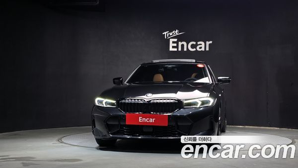 BMW 3 Series 2024, фото 3