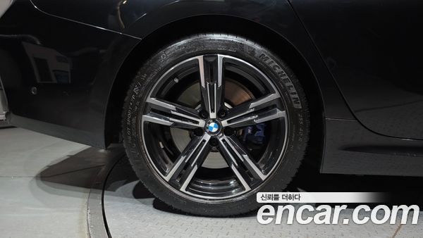 BMW 3 Series 2024, фото 5