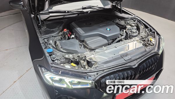 BMW 3 Series 2024, фото 6