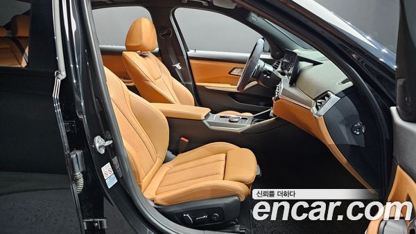 BMW 3 Series 2024, фото 16