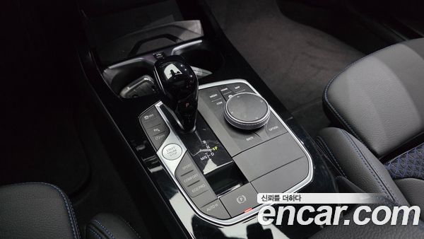 BMW 1 Series 2023, фото 12