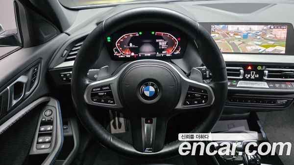 BMW 1 Series 2023, фото 20