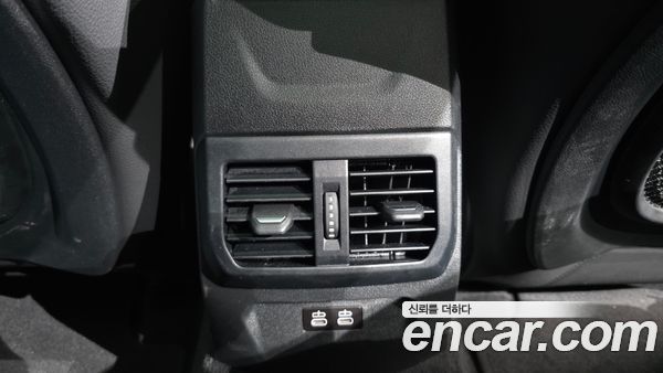 BMW 1 Series 2023, фото 32