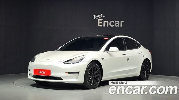 Tesla Model 3 2020