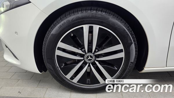 Mercedes-Benz A-Class 2021, фото 5