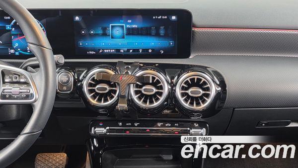 Mercedes-Benz A-Class 2021, фото 13