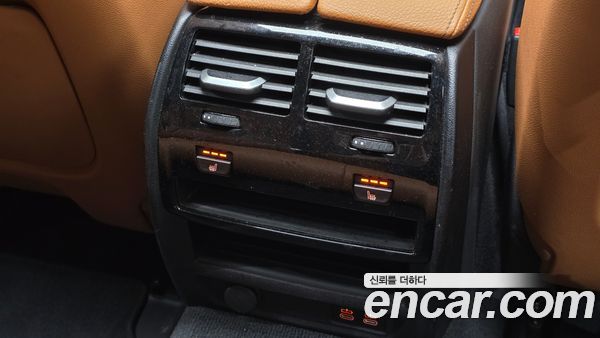 BMW 5 Series 2023, фото 29