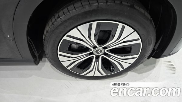 Mercedes-Benz EQE 2026, фото 5