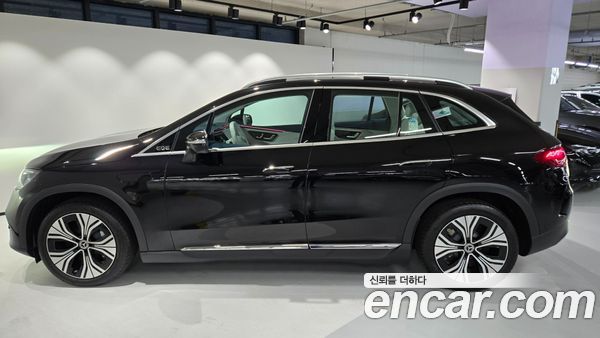Mercedes-Benz EQE 2026, фото 8