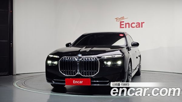 BMW 7 Series 2023, фото 3