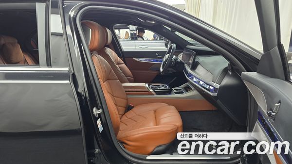 BMW 7 Series 2023, фото 11