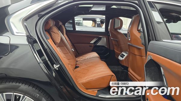 BMW 7 Series 2023, фото 12