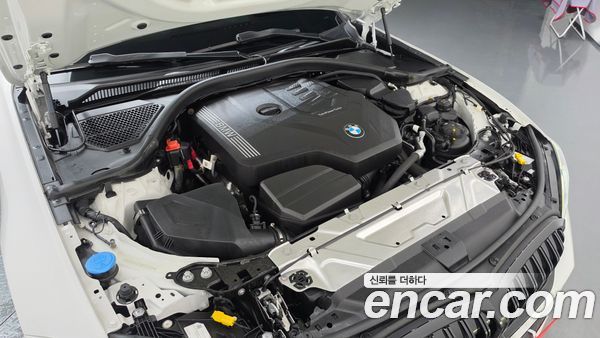 BMW 3 Series 2024, фото 6