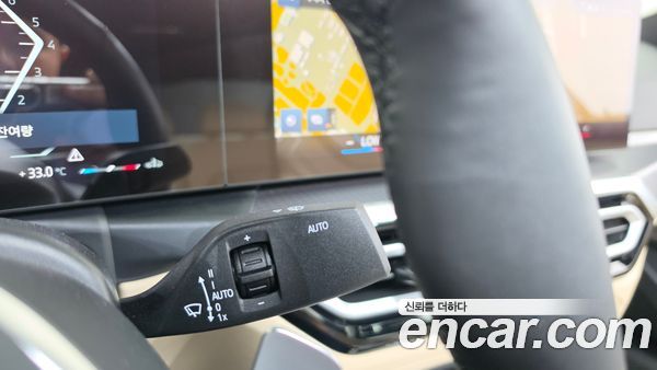 BMW 3 Series 2024, фото 29