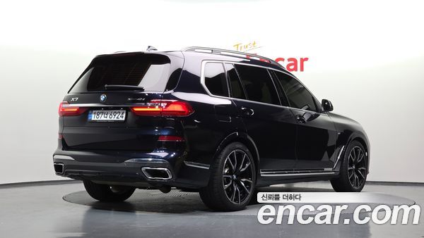 BMW X7 2022, фото 2
