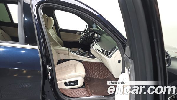 BMW X7 2022, фото 17