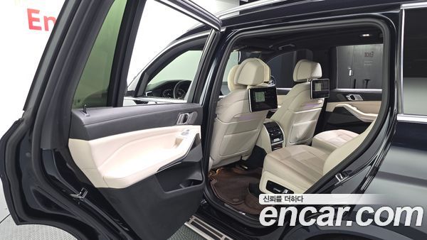 BMW X7 2022, фото 16