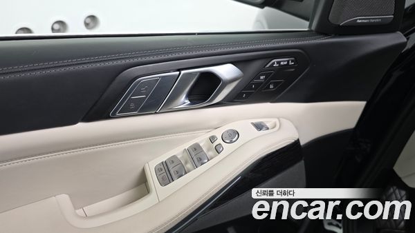 BMW X7 2022, фото 30