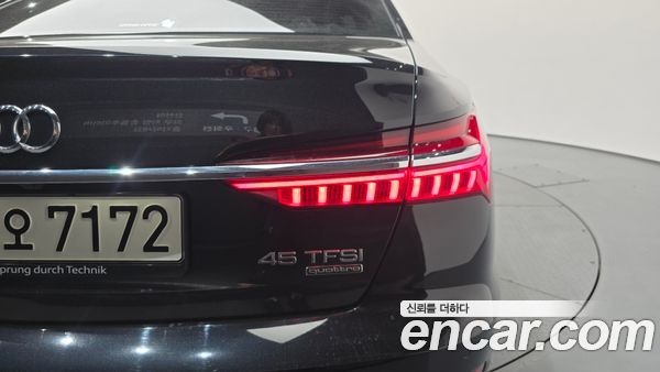 Audi A6 2021, фото 8