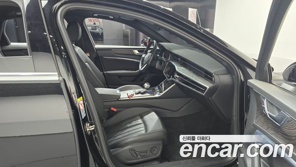 Audi A6 2021, фото 15