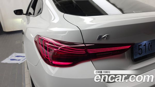 BMW i4 2025, фото 9