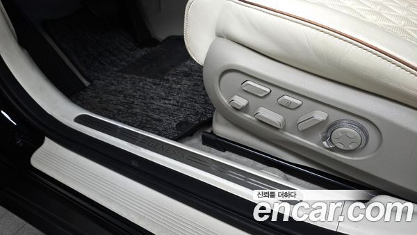 Genesis GV60 2023, фото 30