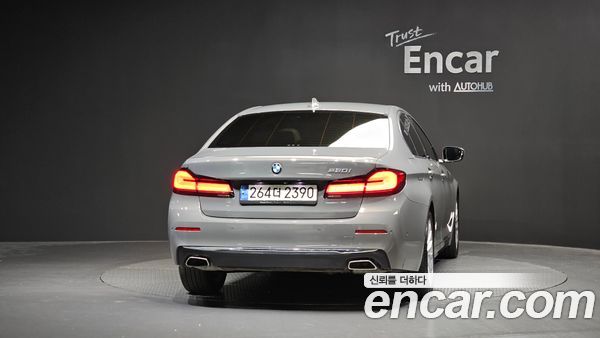 BMW 5 Series 2021, фото 3