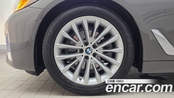 BMW 5 Series 2021, фото 4