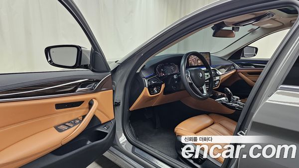 BMW 5 Series 2021, фото 12