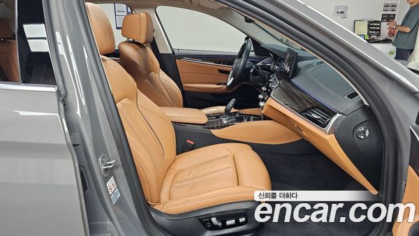 BMW 5 Series 2021, фото 16