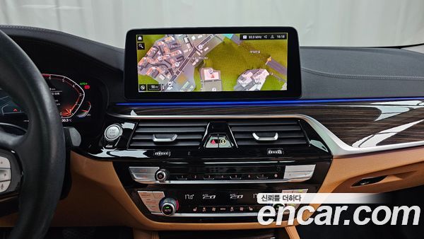 BMW 5 Series 2021, фото 19