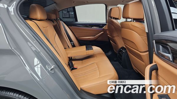 BMW 5 Series 2021, фото 15