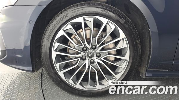 Audi A6 2025, фото 5
