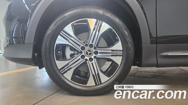 Mercedes-Benz EQB 2026, фото 5