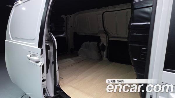 Hyundai Staria 2022, фото 18