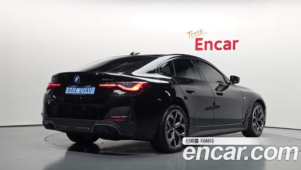 BMW i4 2022, фото 2