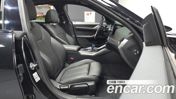 BMW i4 2022, фото 17
