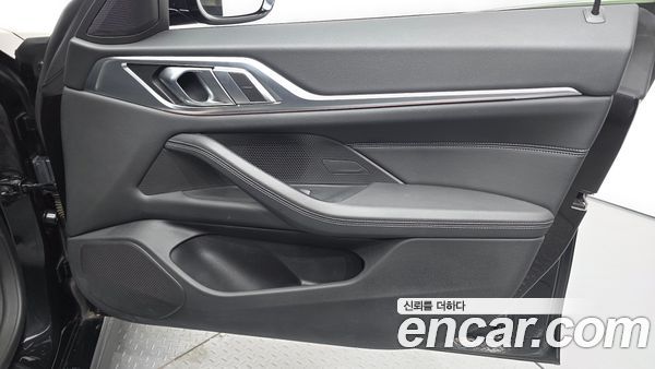 BMW i4 2022, фото 14