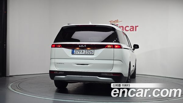 Kia Carnival 2023, фото 4
