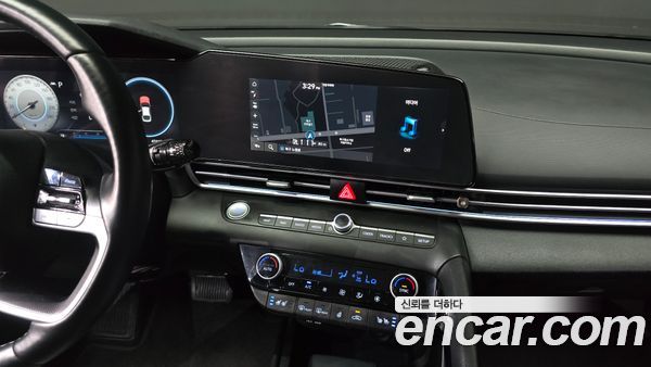 Hyundai Elantra 2023, фото 19