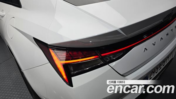 Hyundai Elantra 2023, фото 9