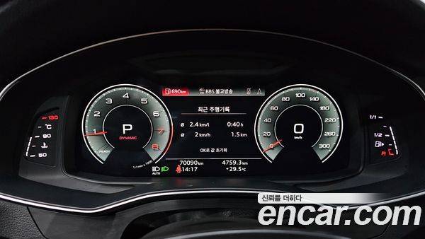 Audi A6 2021, фото 10