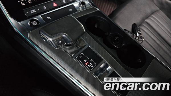 Audi A6 2021, фото 11