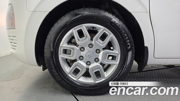 Hyundai Staria 2023, фото 5